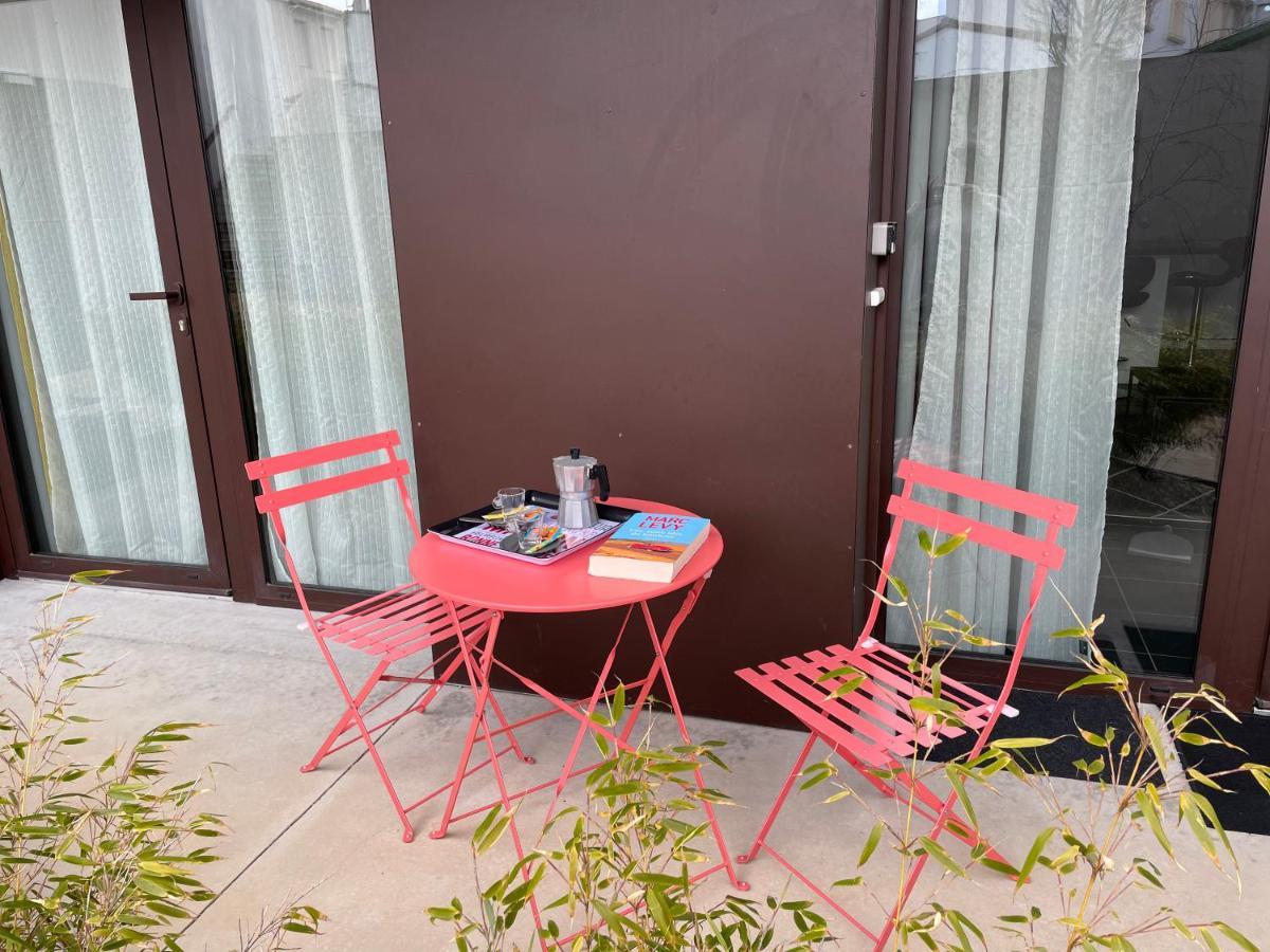 Plain Pied- Bord De & Linge Et Menage Inclus