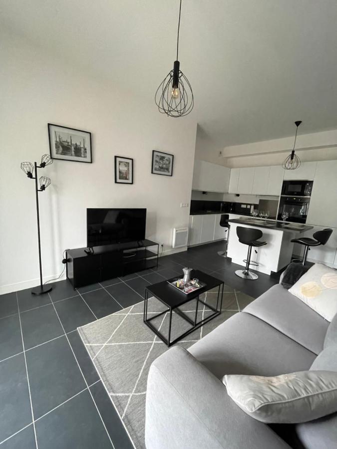 Apartment Plain Pied- Bord De & Linge Et Menage Inclus *